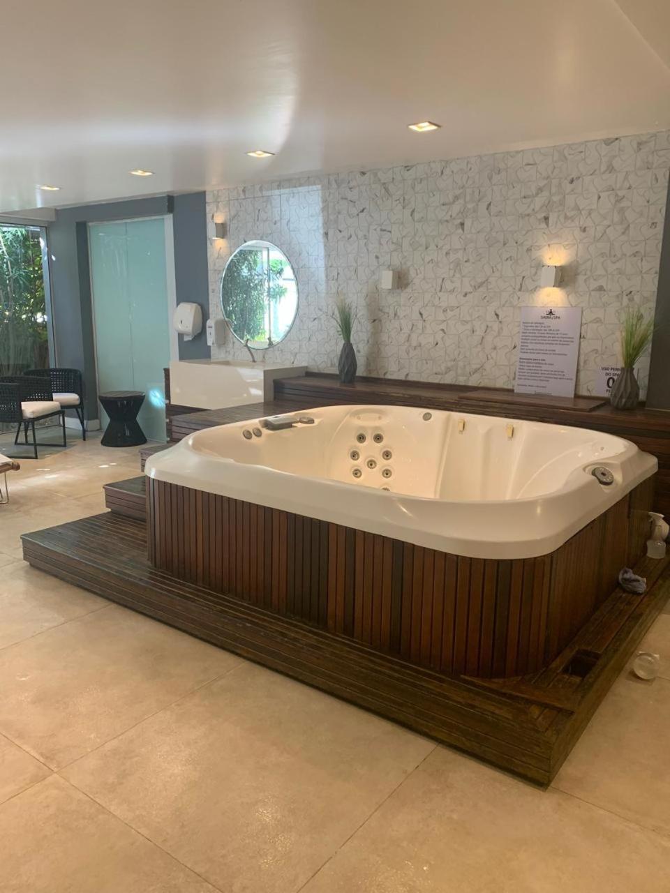 Essence Life Residence ฟลอเรียนอโปลิส ภายนอก รูปภาพ